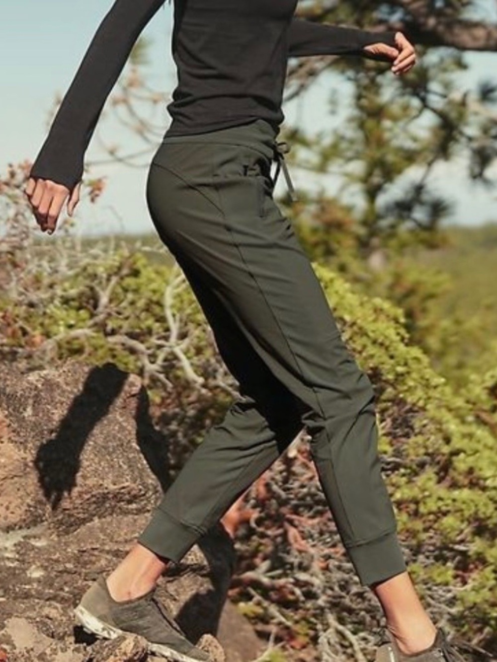 ATHLETA JOGGER 486183-05 WOMENS SZ 6 HEADLANDS HYBRID GREEN TREK MID RISE
